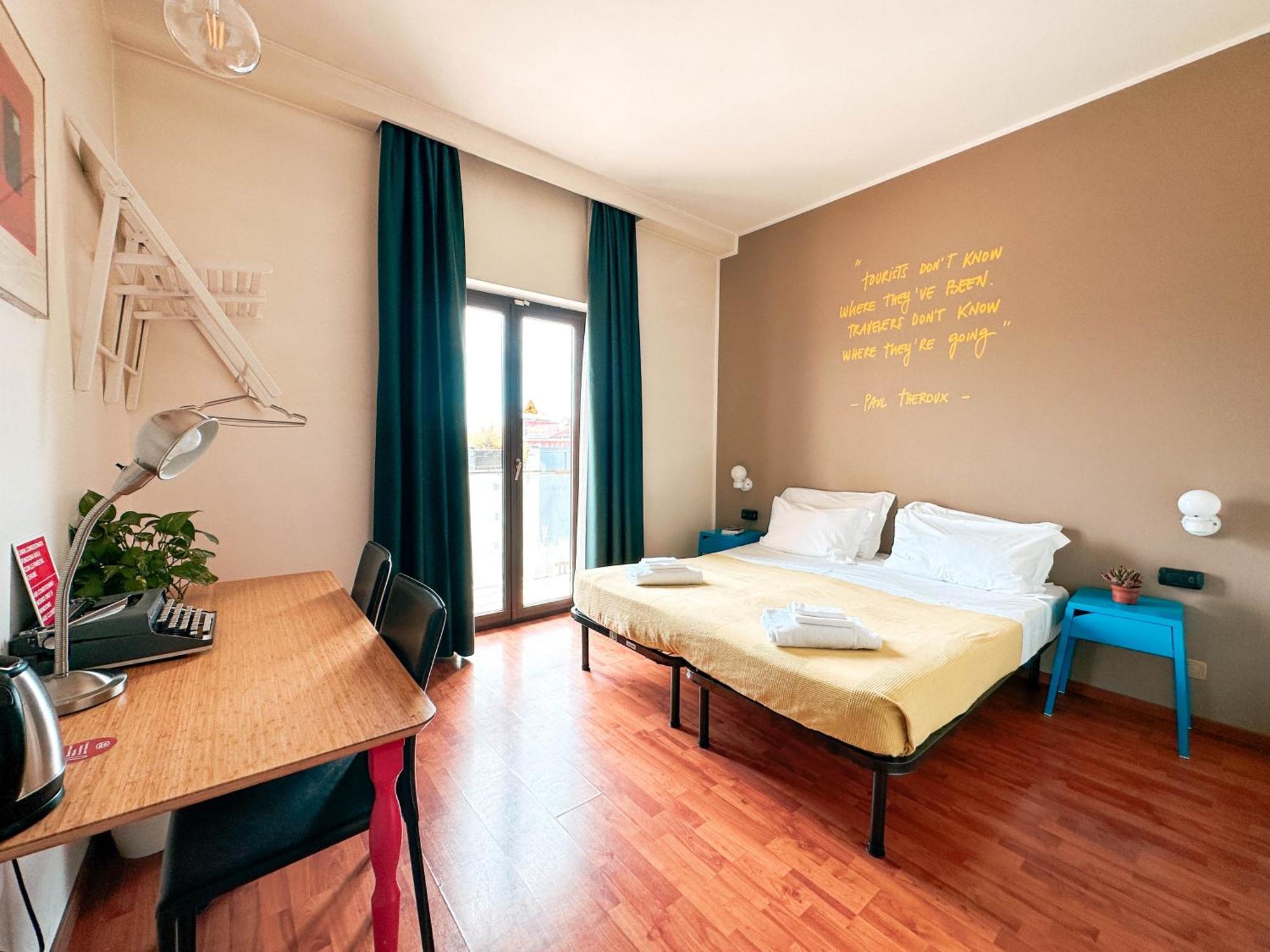 Grande Hostel *